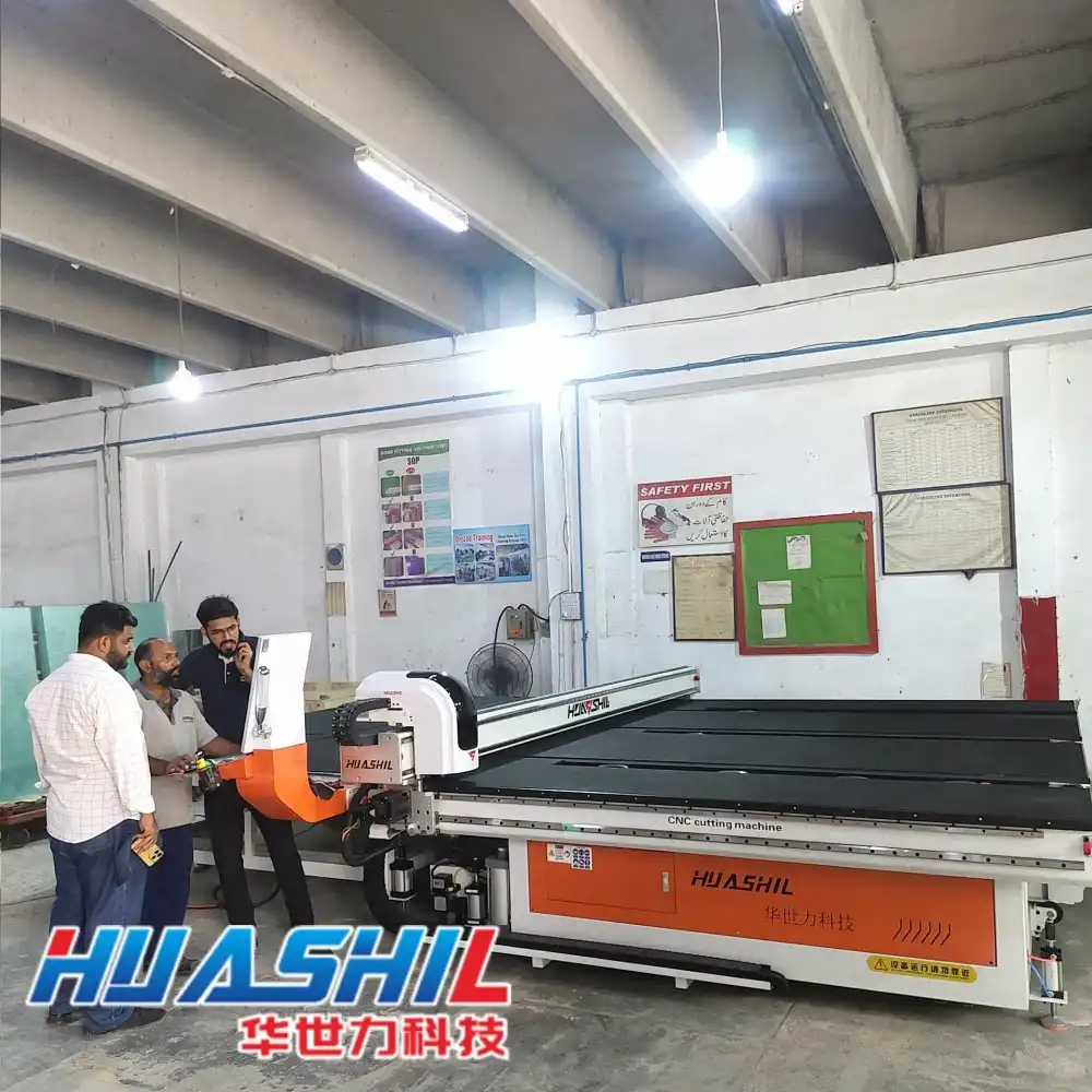 How Precise Can Small Glass Cutting Machines Be?